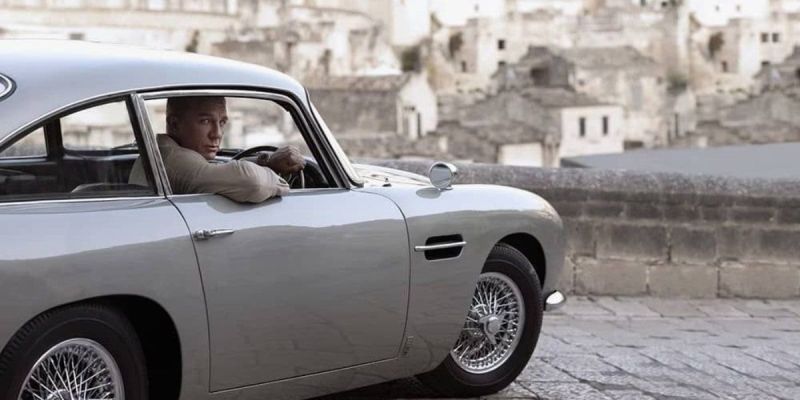 History of OMEGA and James Bond Watch - T.H.Baker