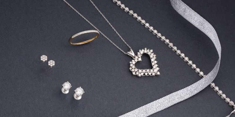 Quiet Luxury: Why Understated Jewellery Is In