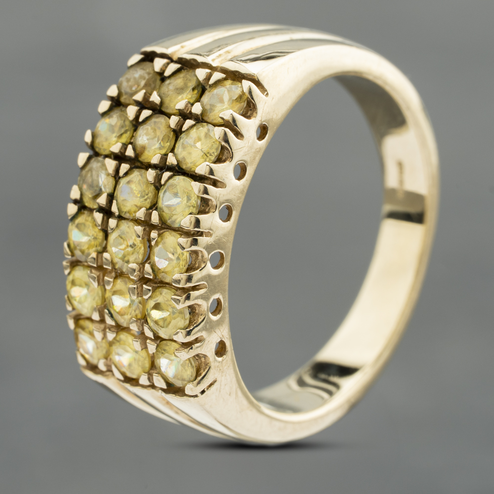 Second Hand 9ct Yellow Gold Three Row Ring 41102762