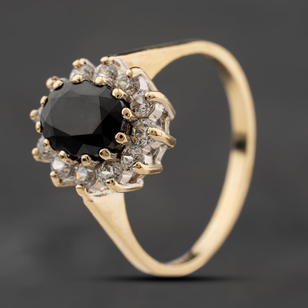 Second Hand 9ct Yellow Gold Sapphire & Cubic Zirconia Oval Cluster Ring 41104234