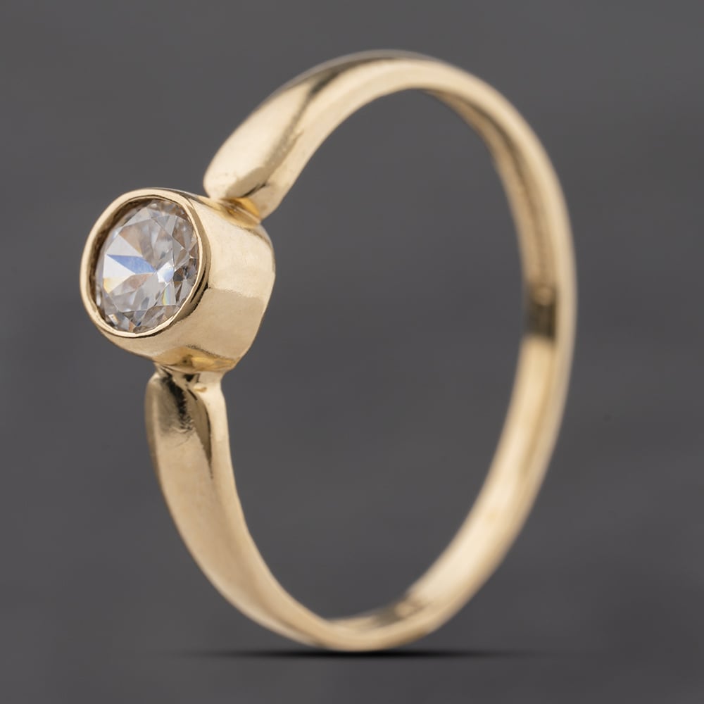Second Hand 9ct Yellow Gold Cubic Zirconia Solitaire Ring 41104294