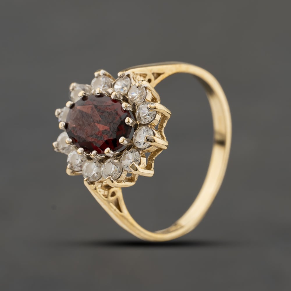 Second Hand 9ct Yellow Gold Garnet & Cubic Zirconia Cluster Ring 41104355
