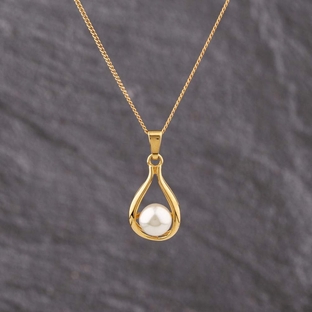 Second Hand 9ct Yellow Gold Cultured Pearl Set Pendant & 17 Inch Curb Chain 41143300