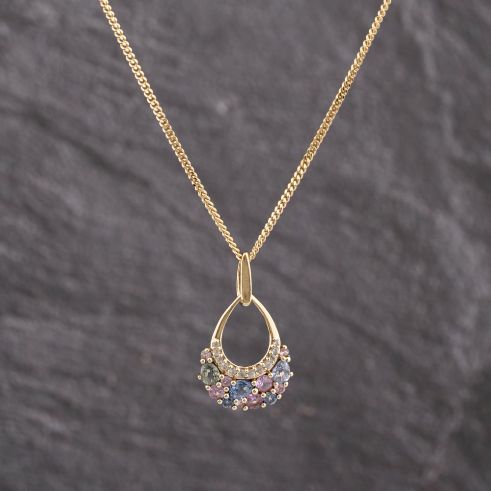 Second Hand 9ct Yellow Gold Multi Stone Cluster Pendant & 24 Inch Curb Chain 41143304