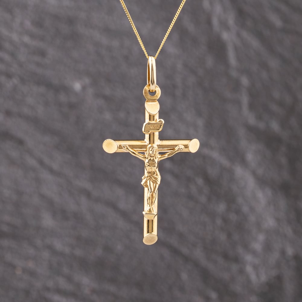 Second Hand 9ct Yellow Gold Crucifix Cross Pendant & 18 Inch Curb Chain 41143318