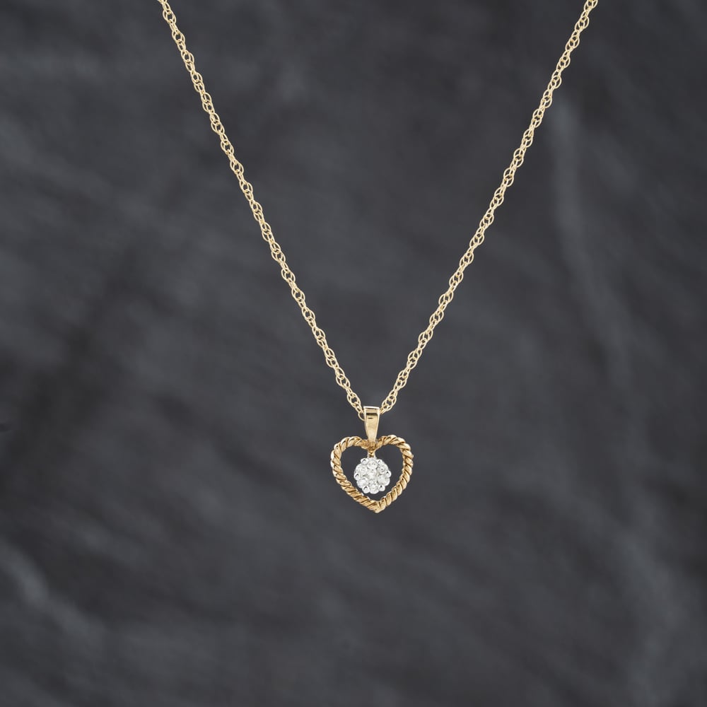 Second Hand 9ct Yellow Gold Diamond Open Heart Cluster Pendant & 18 Inch Prince Of Wales Chain 41143403