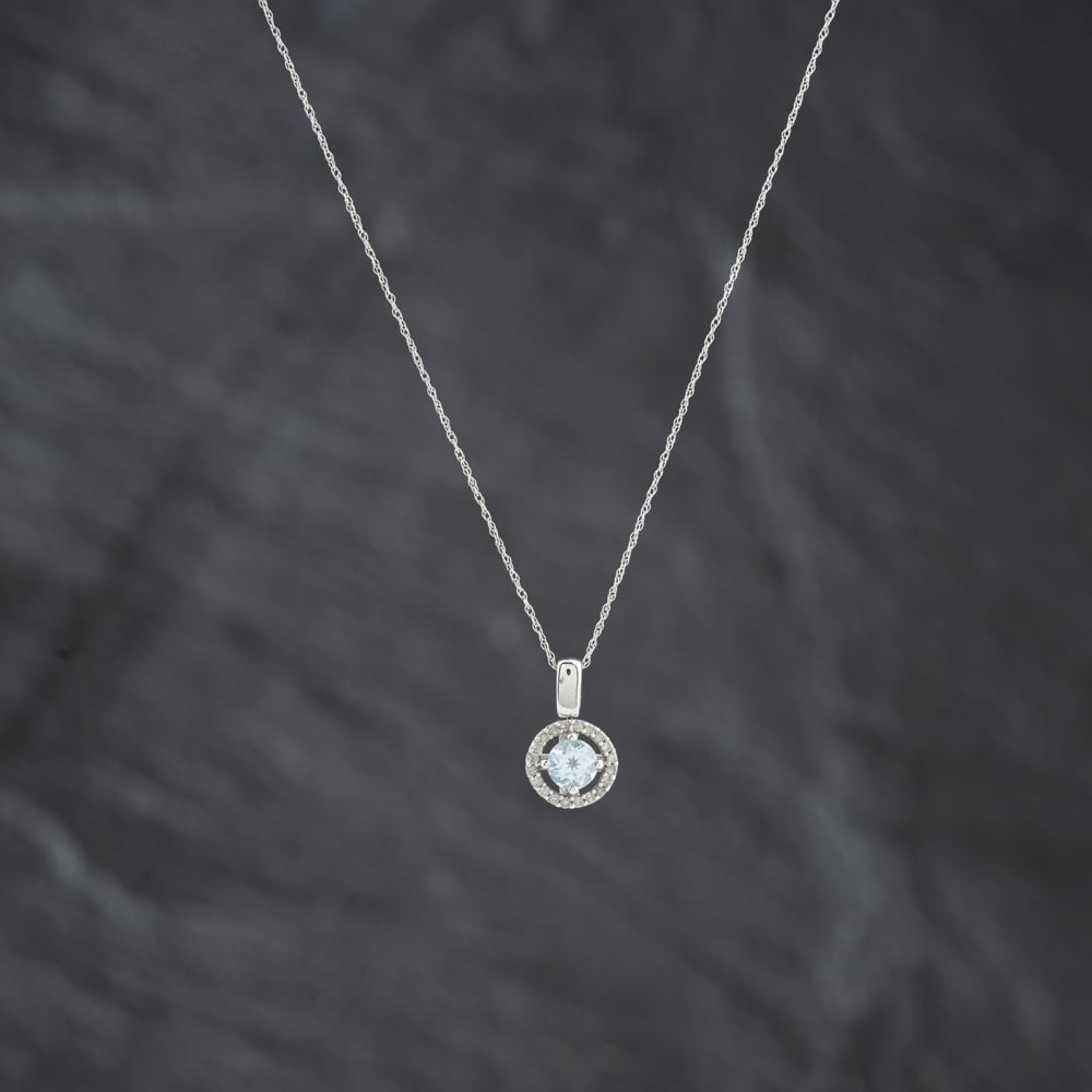 Second Hand 9ct White Gold Blue Topaz & Diamond Circular Halo Cluster Pendant & 18 Inch Prince Of Wales Chain 41143413