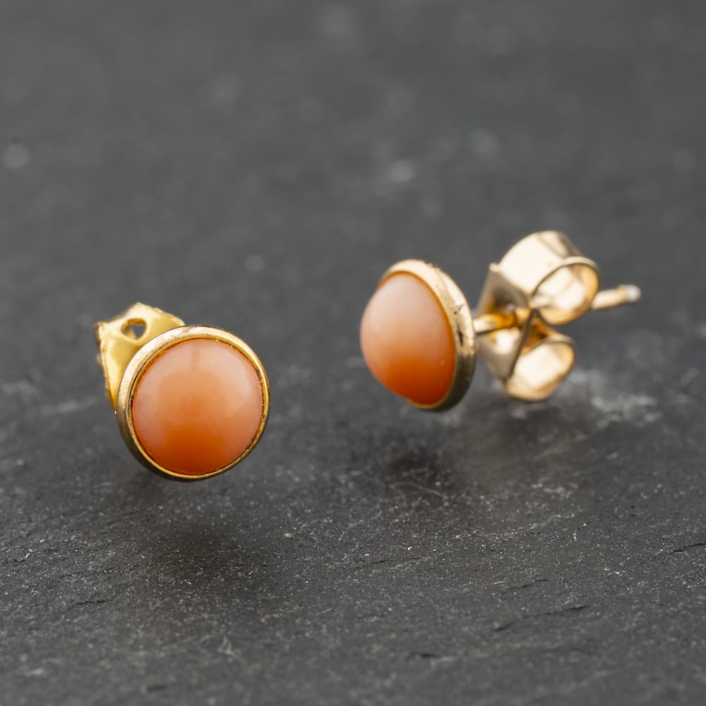 Second Hand 9ct Yellow Gold 6mm Coral Stud Earrings 41174255