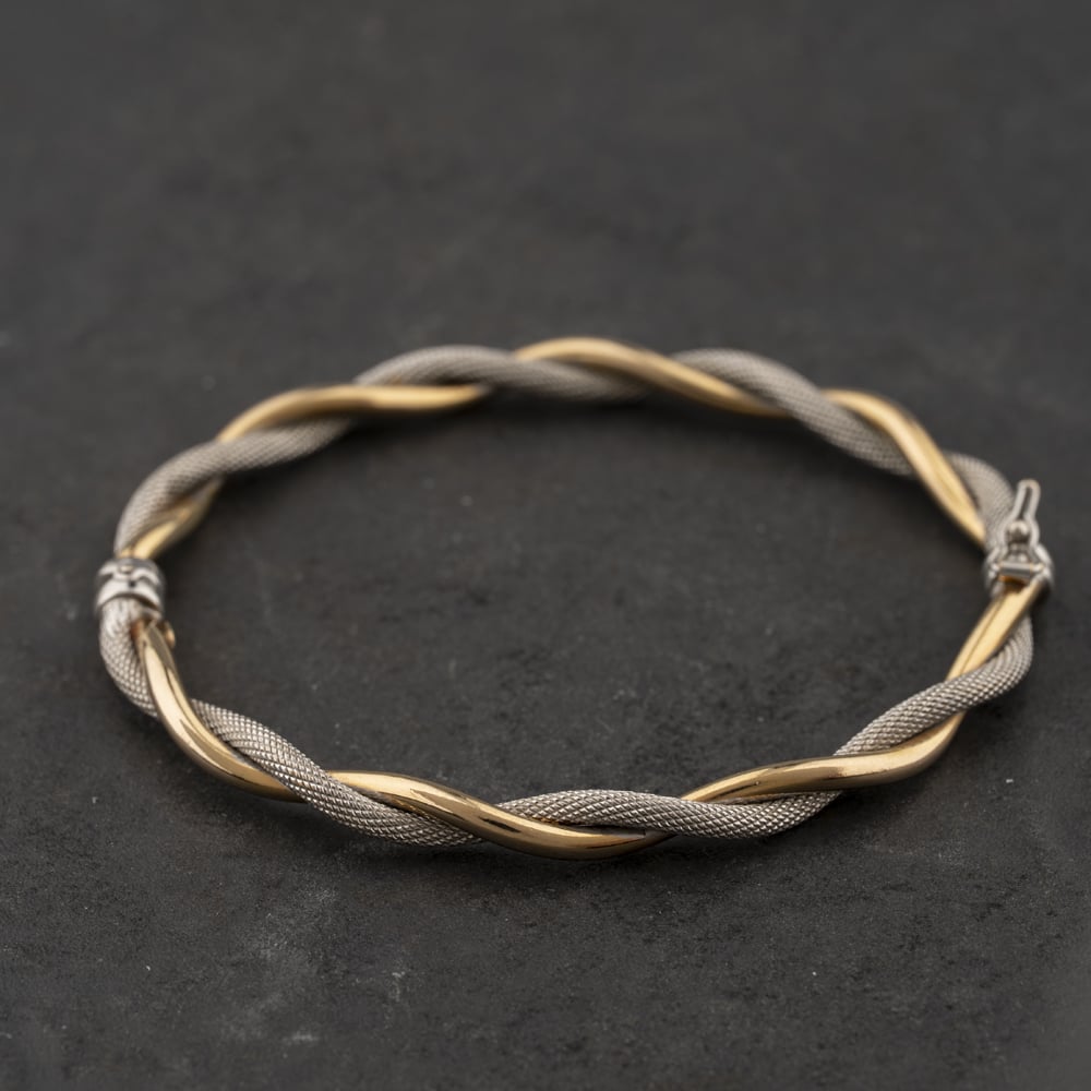Second Hand 9ct Two Colour Gold Twisted Polished & Mesh Textured Standard Hinged Bangle 41211420