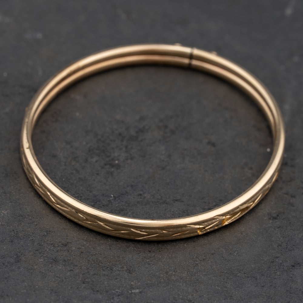 Second Hand Vintage 9ct Yellow Gold Bamboo Pattern Hinged Bangle