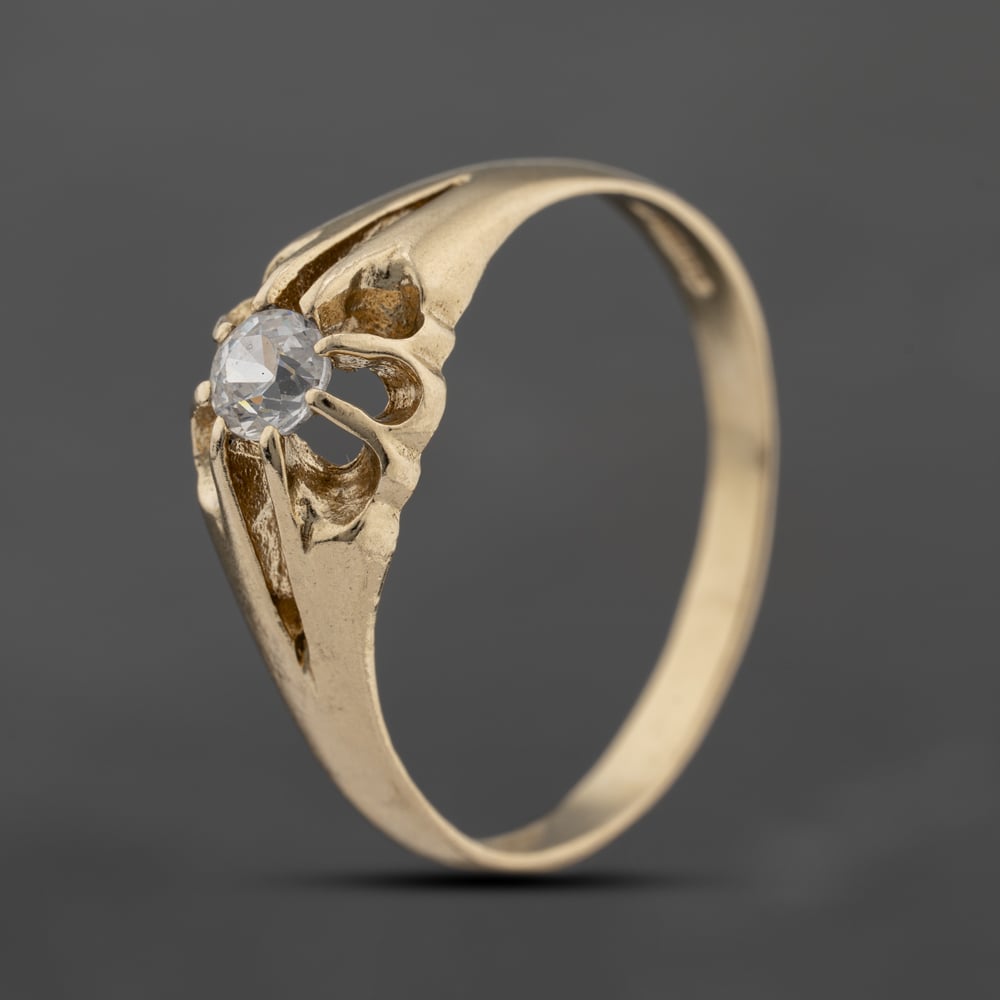Second Hand 9ct Yellow Gold Cubic Zirconia Single Stone Signet Ring 41342165