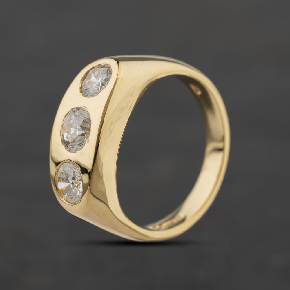 Second Hand 18ct Yellow Gold Brilliant Cut Diamond Heavy Three Stone Ring 41342205