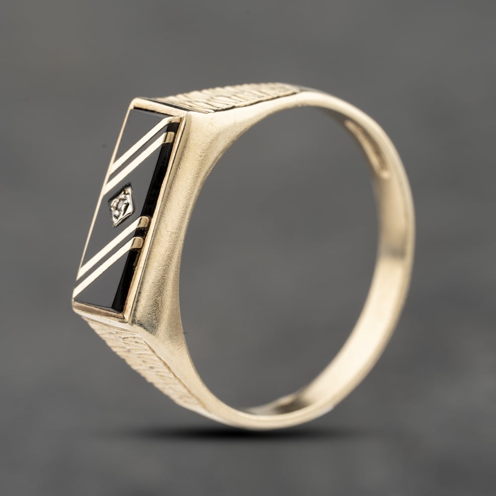 Second Hand 9ct Yellow Gold Diamond & Onyx Oblong Signet Ring 41342374