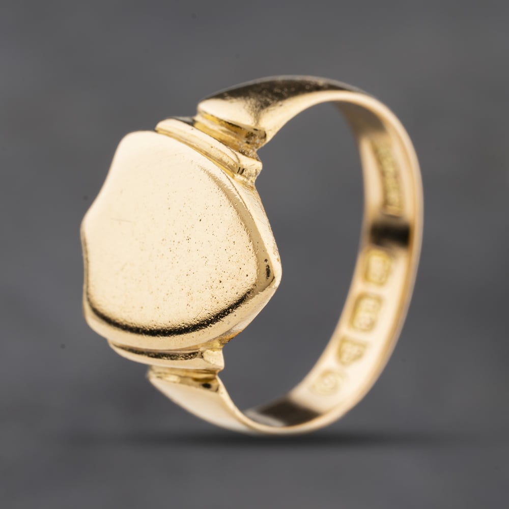 Second Hand Vintage 18ct Yellow Gold Plain Sheild Signet Ring 41342384
