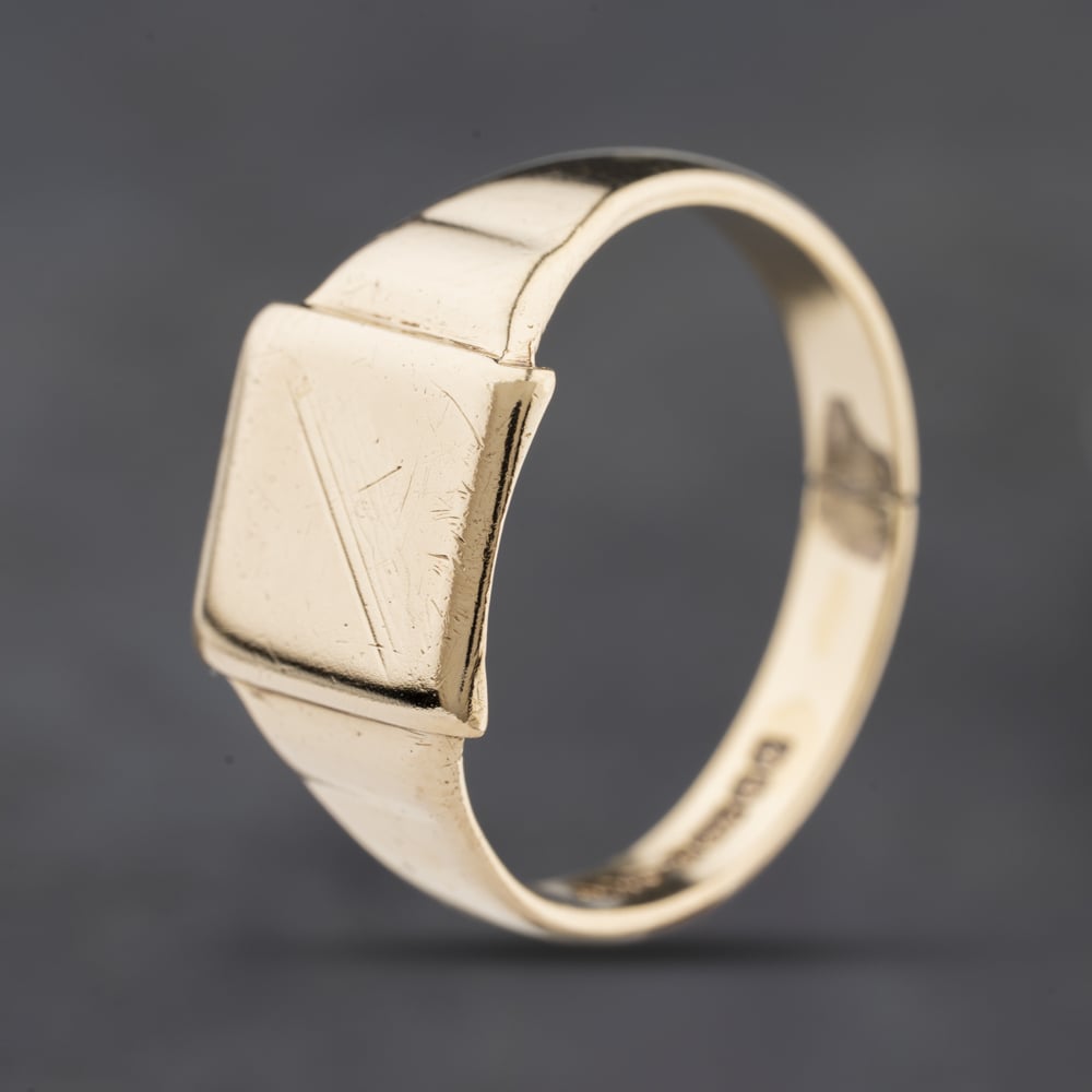 Second Hand 9ct Yellow Gold Square Signet Ring 41342385
