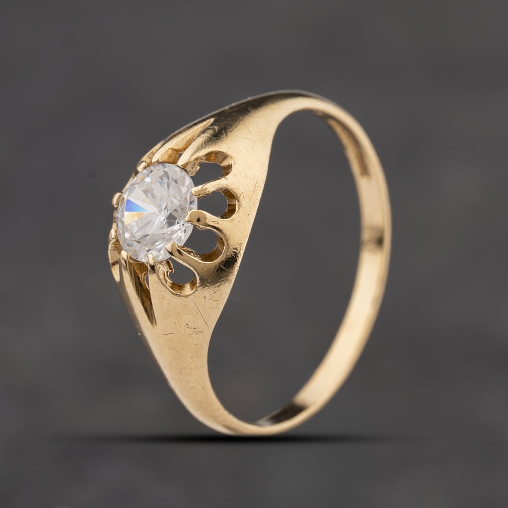 Second Hand 9ct Yellow Gold Cubic Zirconia Signet Ring 41342437