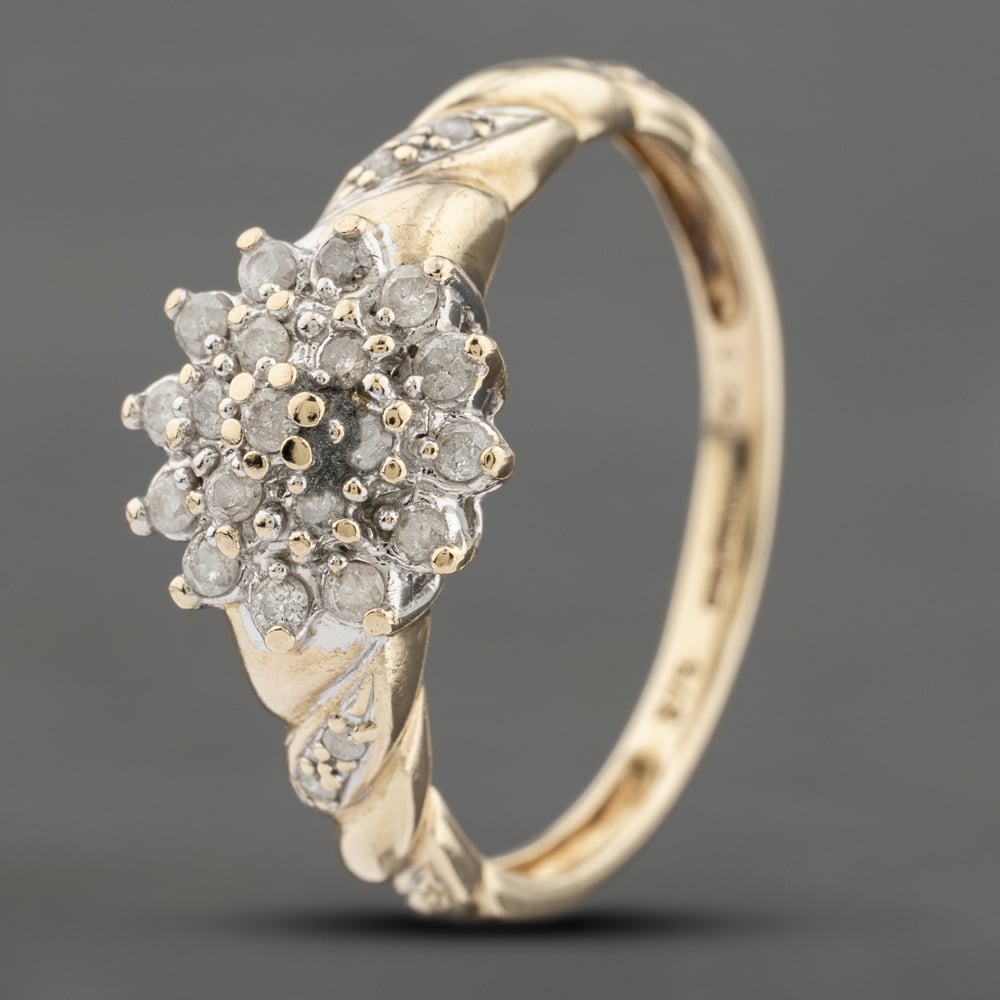 Second Hand 9ct Yellow Gold 0.25ct Brilliant Cut Diamond Flower Cluster Ring 41383129