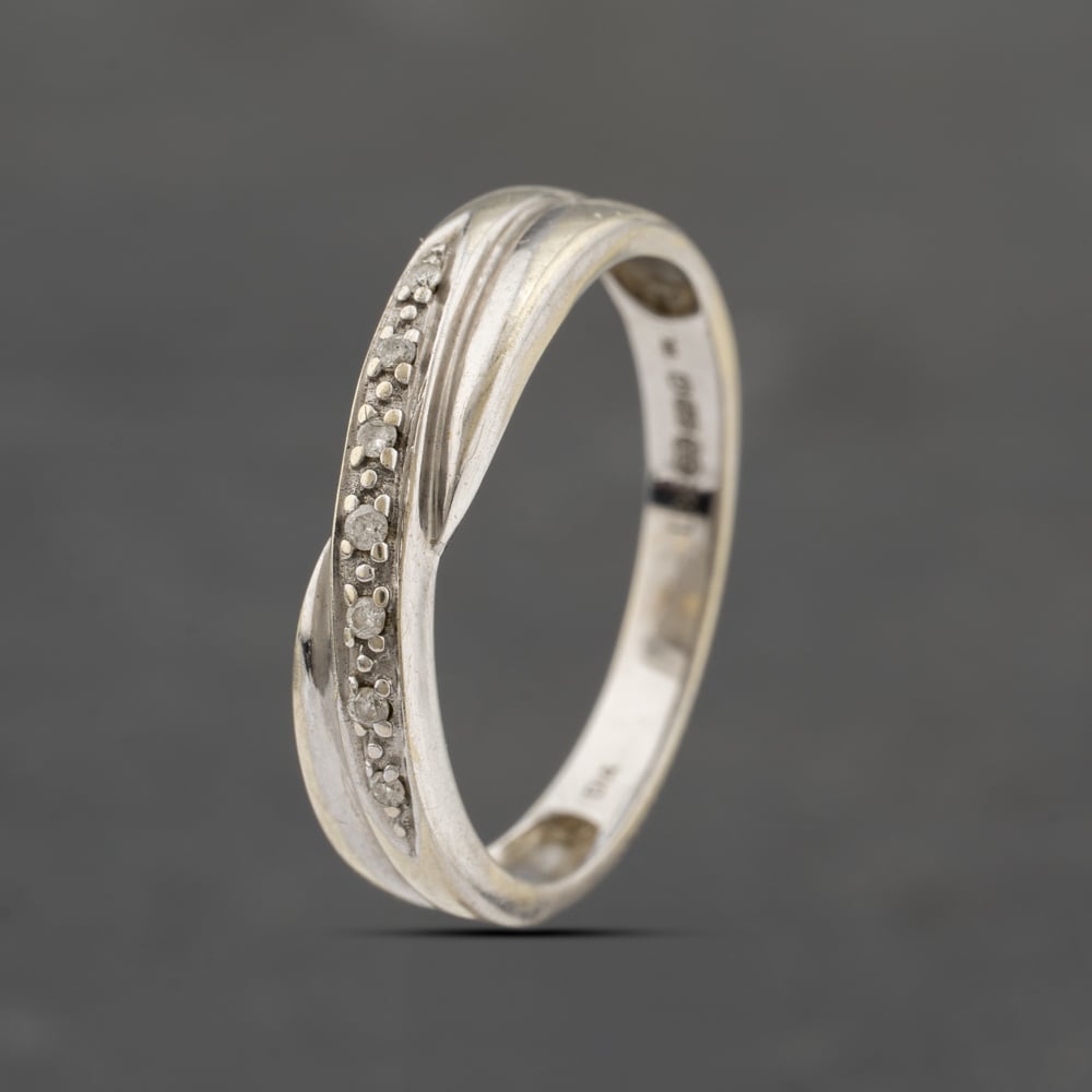 Second Hand 9ct White Gold Brilliant Cut Diamond Crossover Ring 41383380