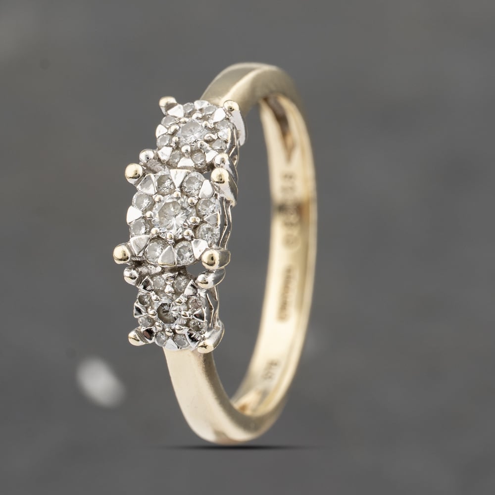 Second Hand 9ct Yellow Gold 0.28ct Brilliant Cut Diamond Cluster Ring 41383435