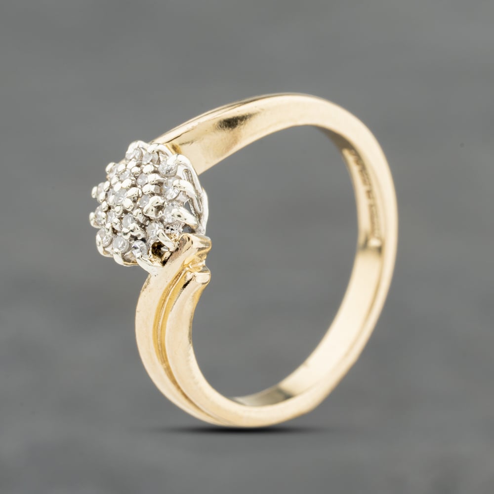 Second Hand 9ct Yellow Gold 0.15ct Diamond Twist Cluster Ring 41384091
