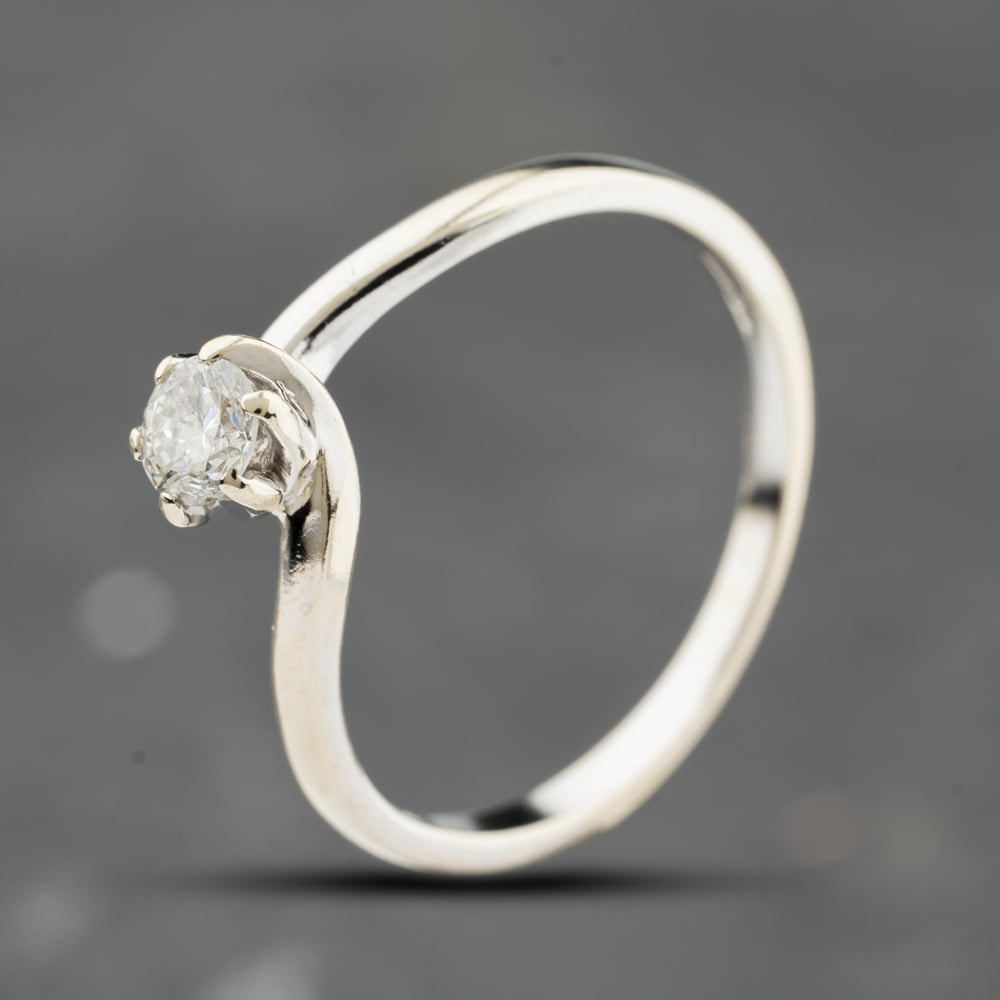 Second Hand 9ct White Gold 0.25ct Diamond Twist Six Claw Set Solitaire Ring 41384185
