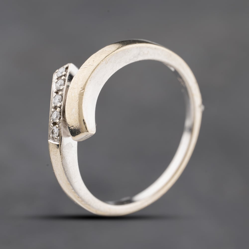Second Hand 9ct White Gold Diamond Crossover Ring 41384238