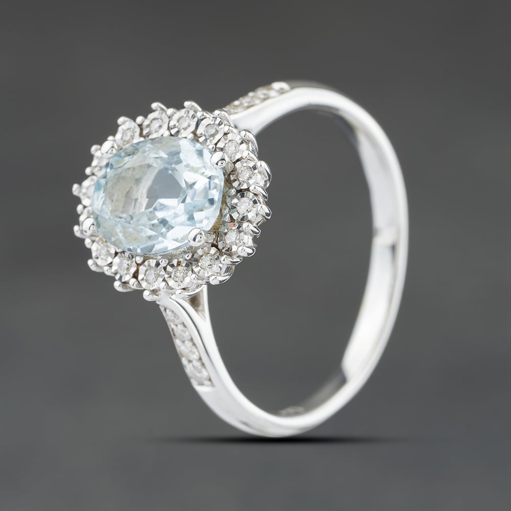 Second Hand 9ct White Gold Blue Topaz & 0.08ct Diamond Cluster Ring 41384389