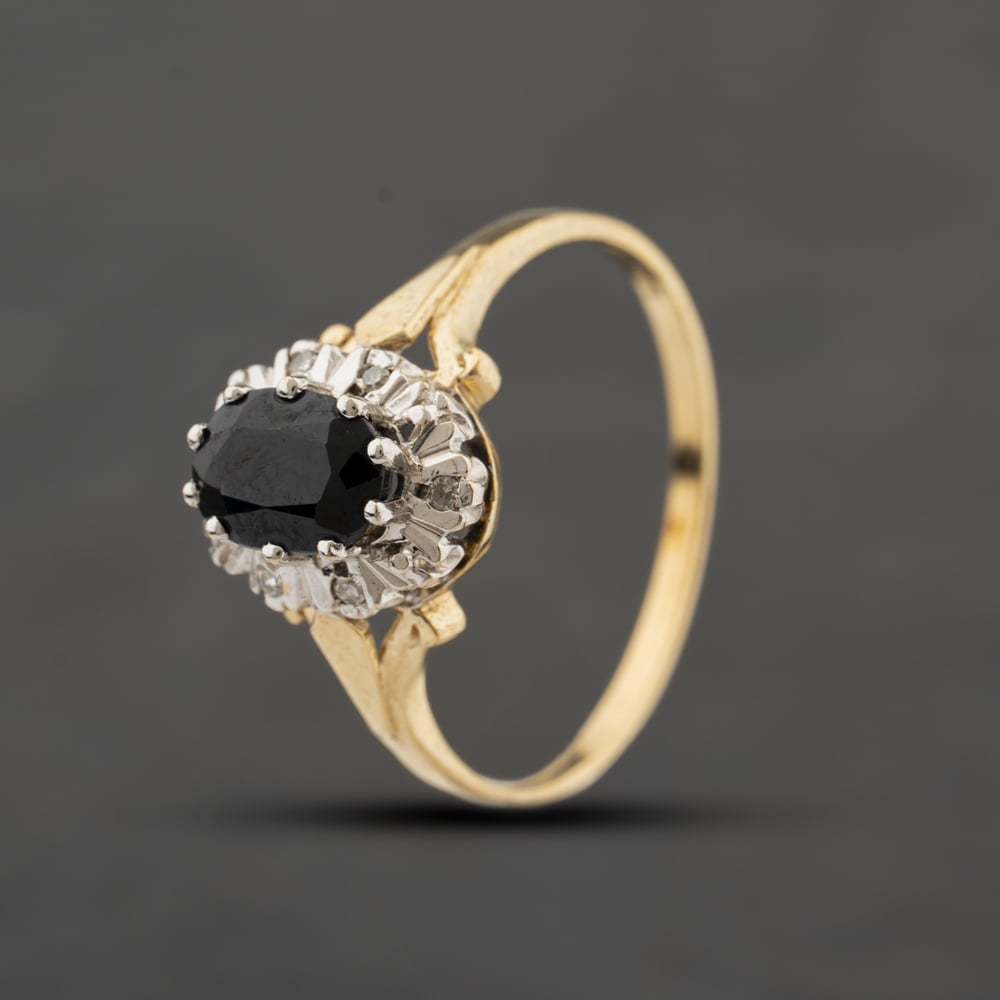 Second Hand 9ct Yellow Gold Sapphire & 0.06ct Diamond Oval Cluster Ring 41384404