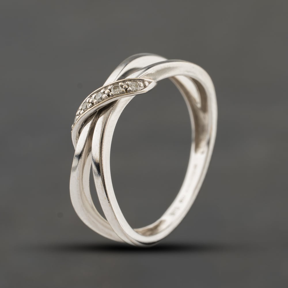 Second Hand 9ct White Gold 0.05ct Brilliant Cut Diamond Crossover Ring 41384430