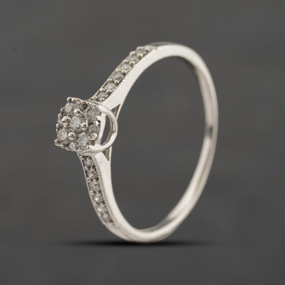 Second Hand 9ct White Gold 0.25ct Brilliant Cut Diamond Flower Cluster Ring 41384467