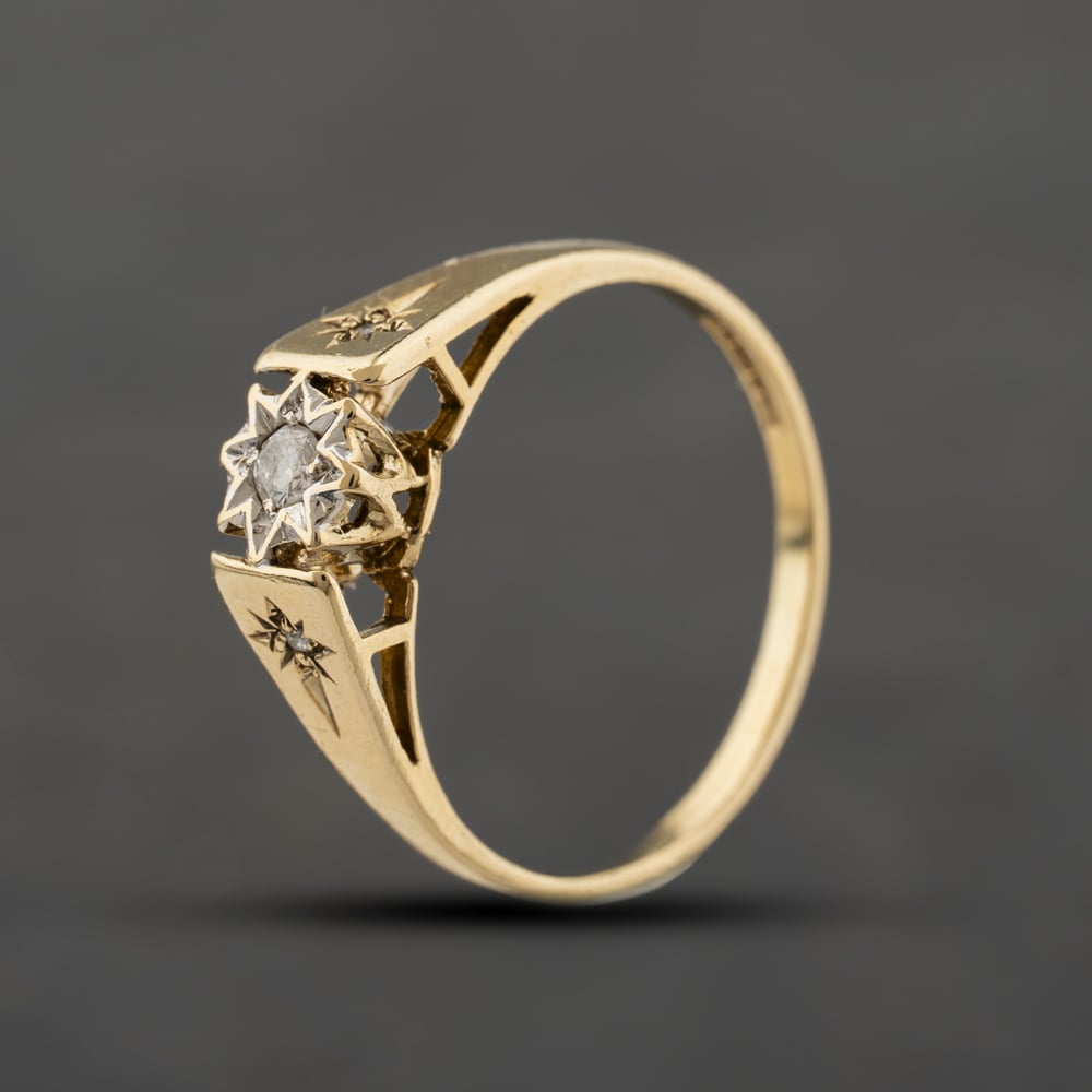 Second Hand 9ct Yellow Gold Brilliant Cut Diamond Shoulder Set Solitaire Ring 41384472