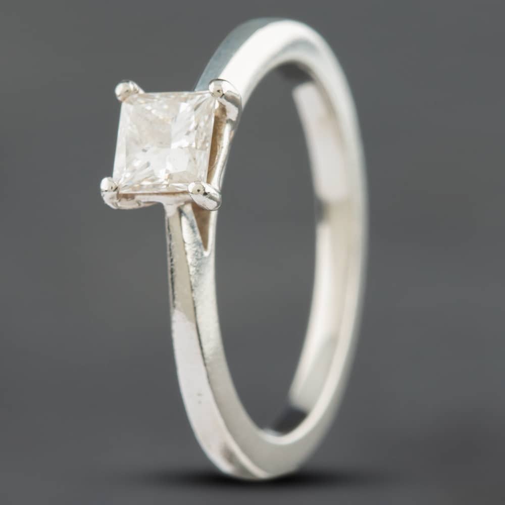 Second Hand Platinum 0.45ct Brilliant Cut Diamond Princess Cut Solitaire Ring 41481030