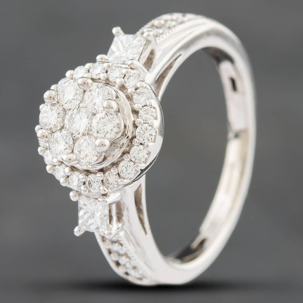 Second Hand 9ct White Gold Diamond Cluster Ring 41481173