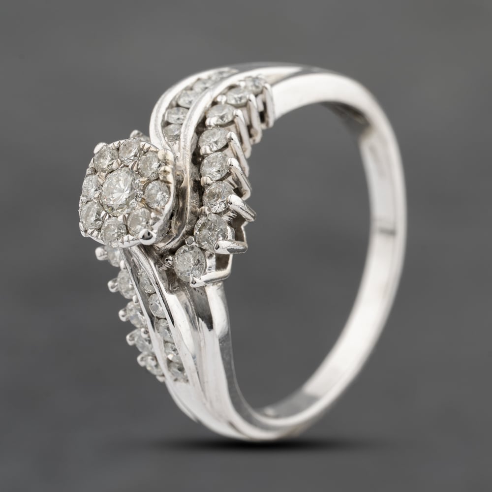 Second Hand 9ct White Gold Diamond Cluster Ring 41481750