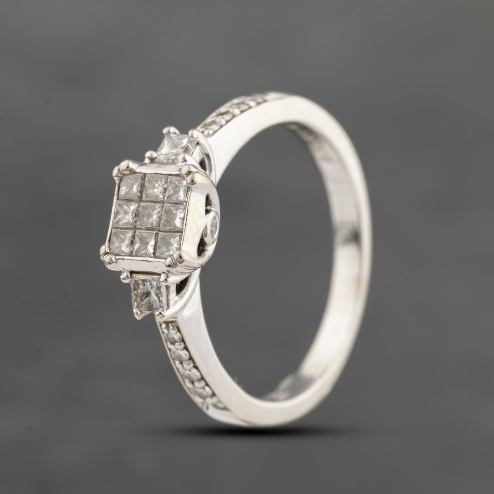 Second Hand 18ct White Gold 0.50ct Baguette & Brilliant Cut Diamond Cluster Ring 41482305