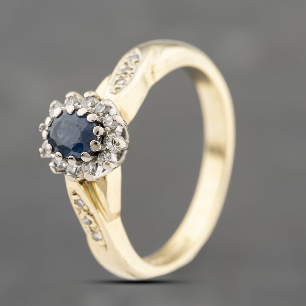Second Hand 18ct Yellow Gold Sapphire & Diamond With Diamond Shoulders Cluster Ring 41482327