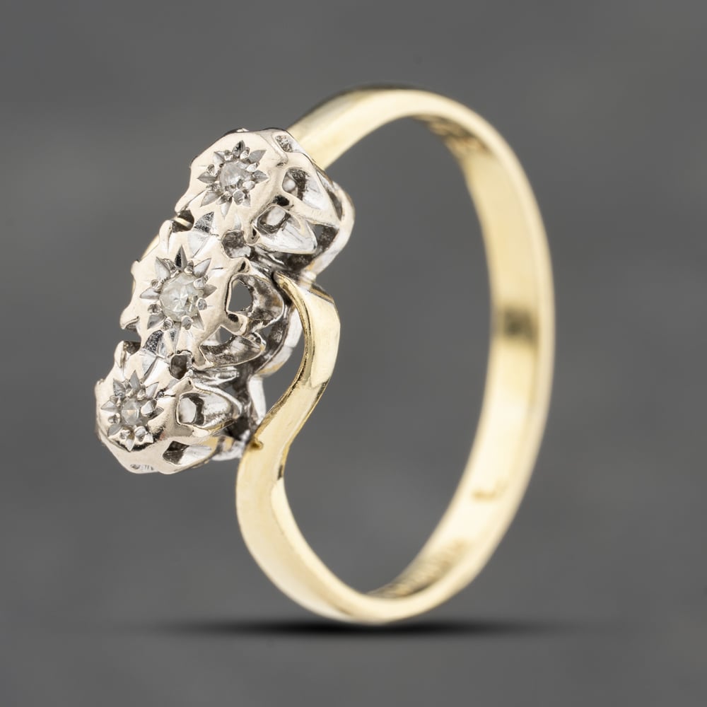 Second Hand 18ct Yellow Gold 0.15ct Brilliant Cut Diamond Twist Three Stone Ring 41482425