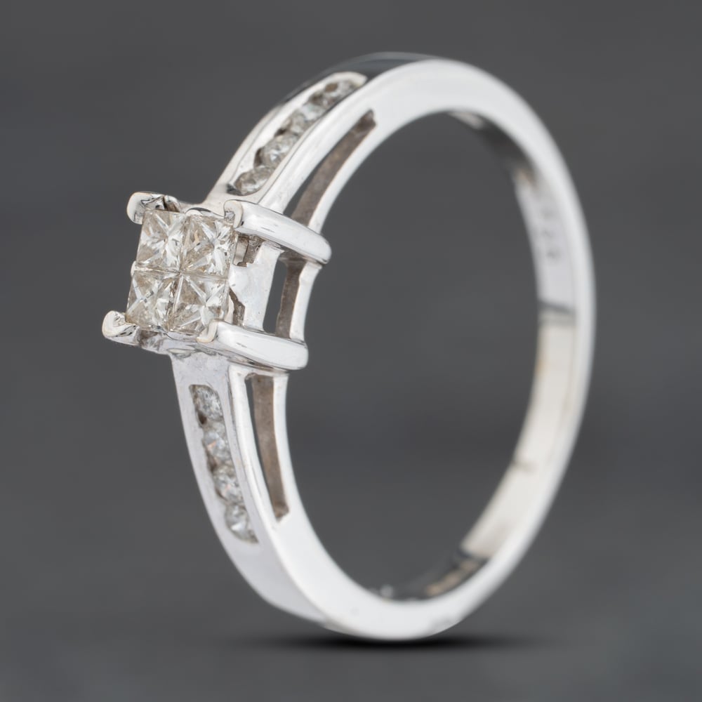Second Hand 18ct White Gold 0.40ct Diamond Square Cluster Ring 41482459