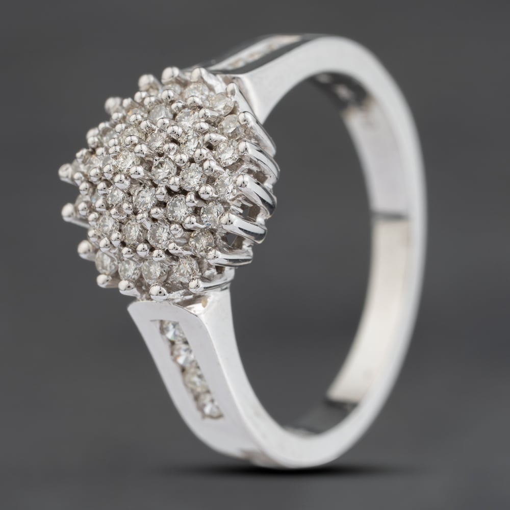Second Hand 9ct White Gold 0.50ct Brilliant Cut Diamond Round Cluster Ring 41482461