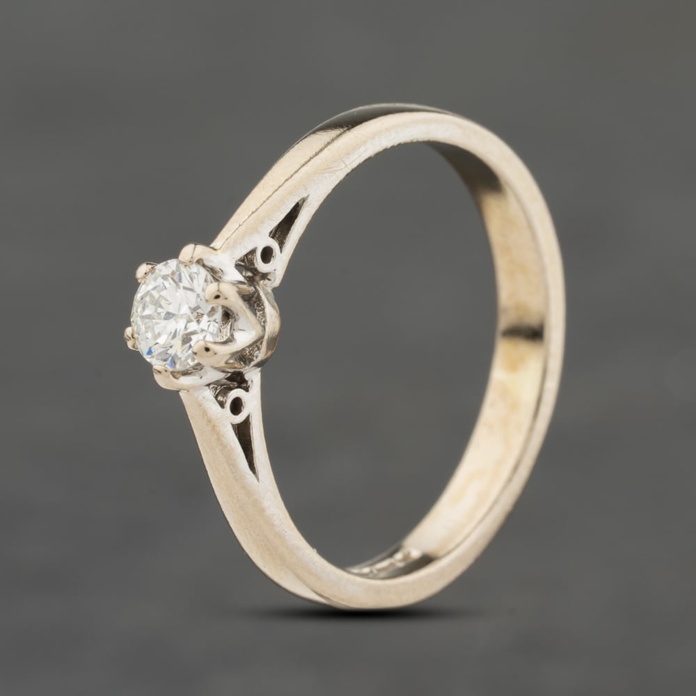 Second Hand 9ct White Gold 0.25ct Brilliant Cut Diamond Solitaire Ring 41482479
