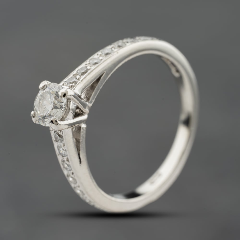 Second Hand Platinum 0.48ct Brilliant Cut Diamond Shoulder Set Solitaire Ring 41482651