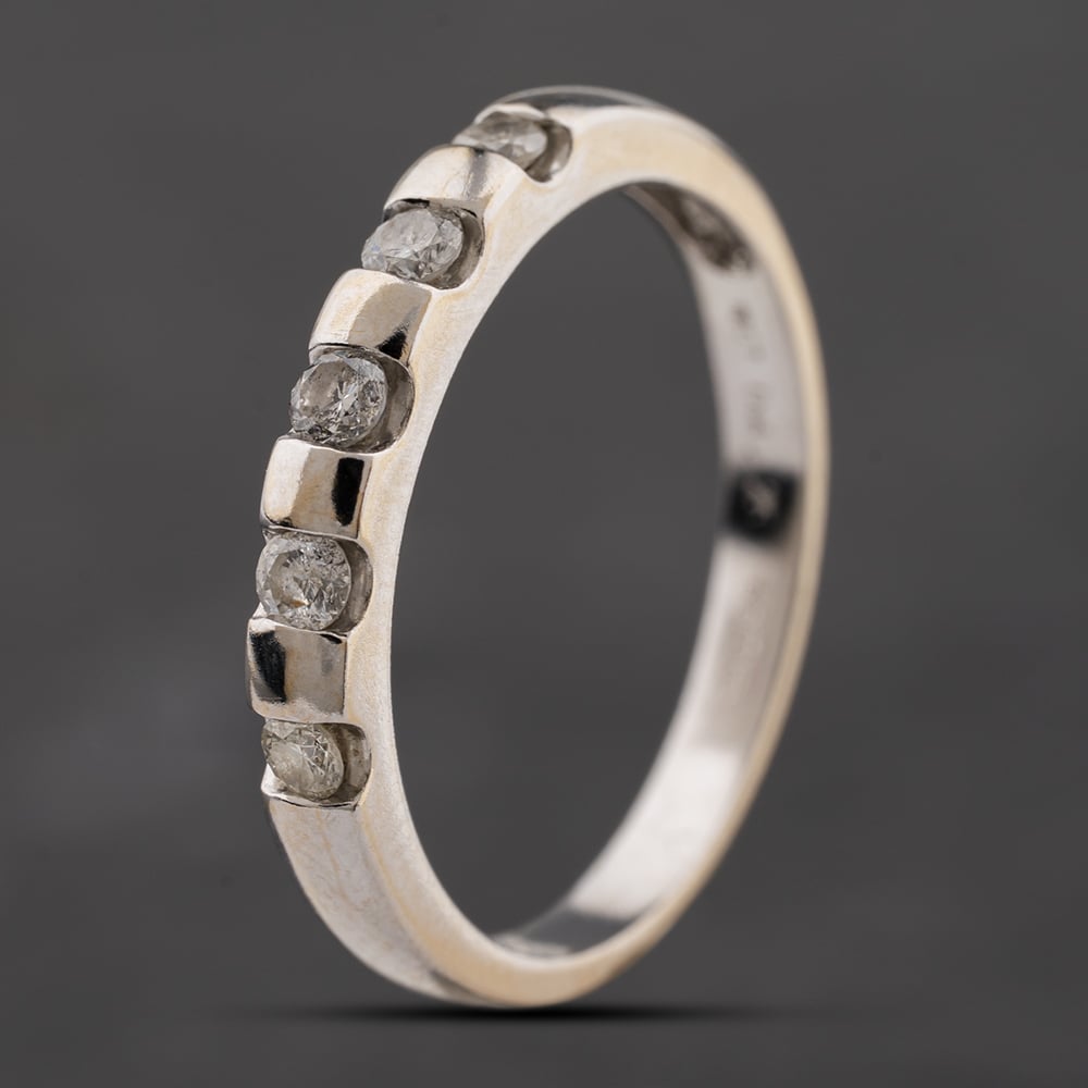 Second Hand 18ct White Gold 0.25ct Brilliant Cut Diamond Five Stone Ring 41482710