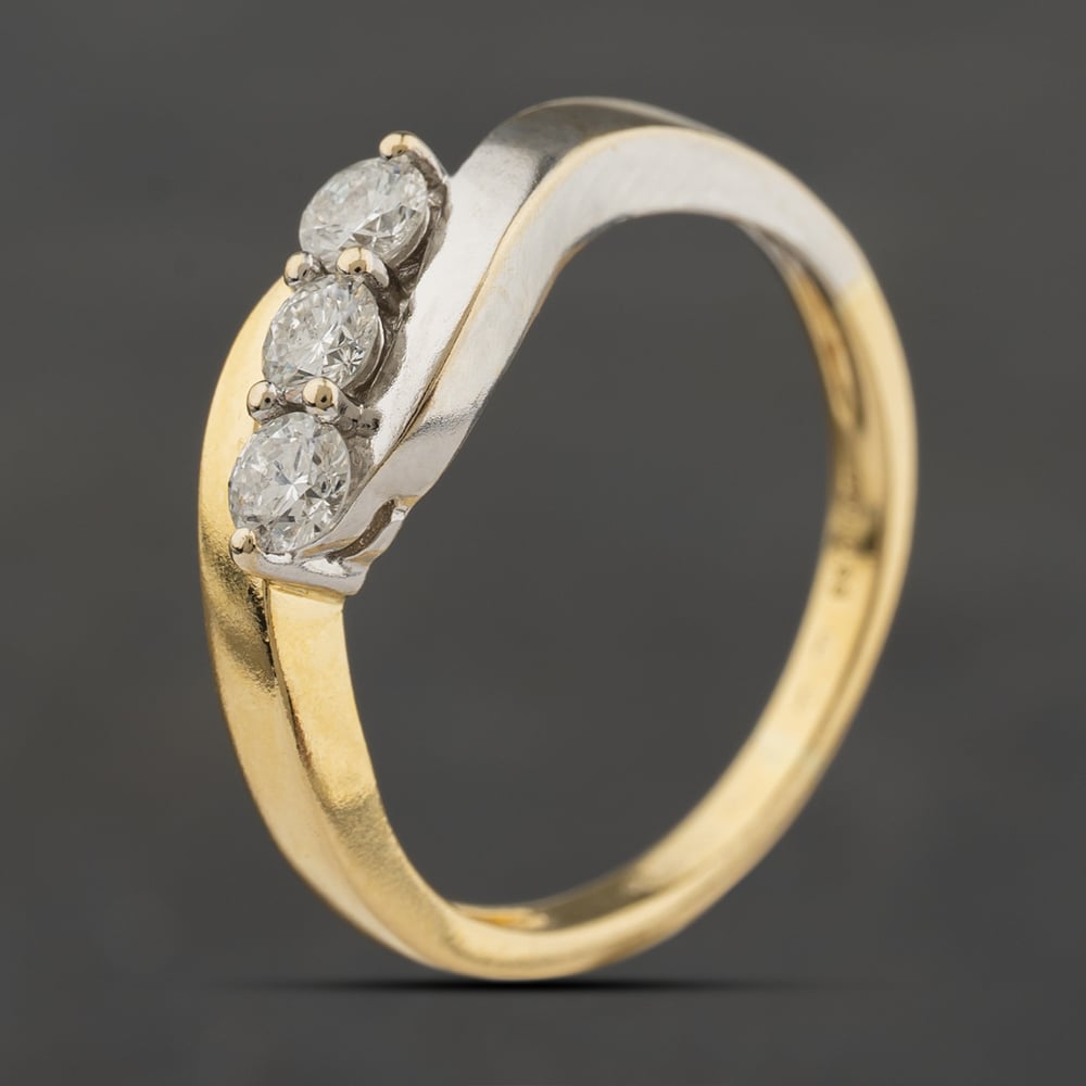 Second Hand 18ct Two Colour Gold 0.33ct Brilliant Cut Diamond Crossover Three Stone Ring 41482741