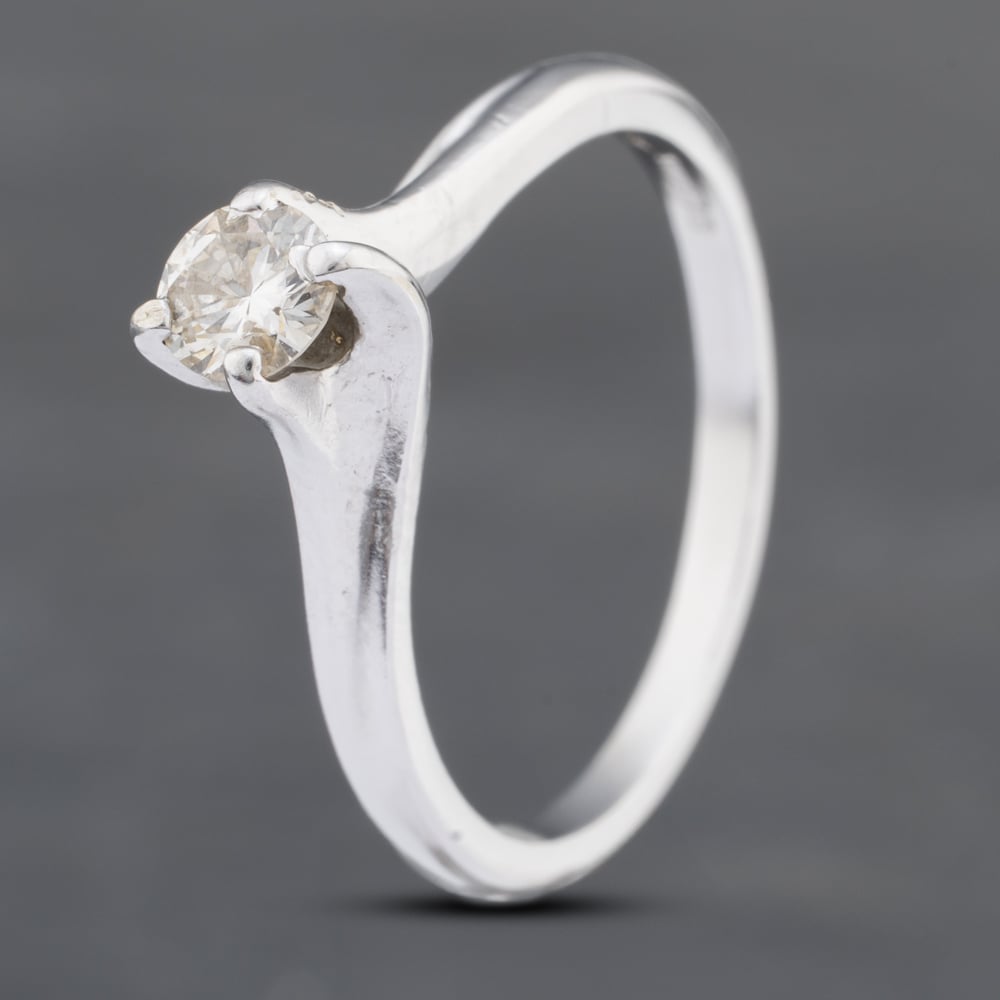 Second Hand 9ct White Gold 0.30ct Brilliant Cut Diamond Solitaire Ring 43121121