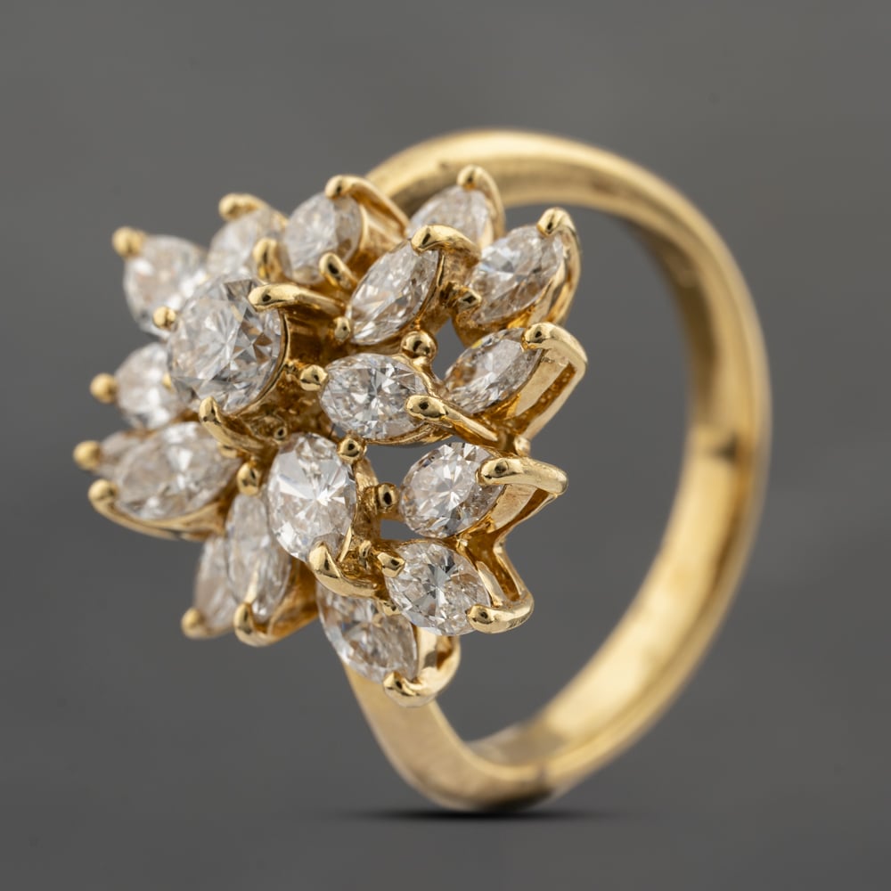 Second Hand 18ct Yellow Gold Diamond Fancy Cluster Ring 43121260