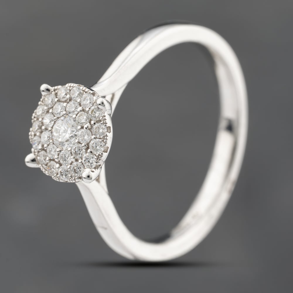 Second Hand 18ct White Gold 0.45ct Brilliant Cut Diamond Round Cluster Ring 43121308