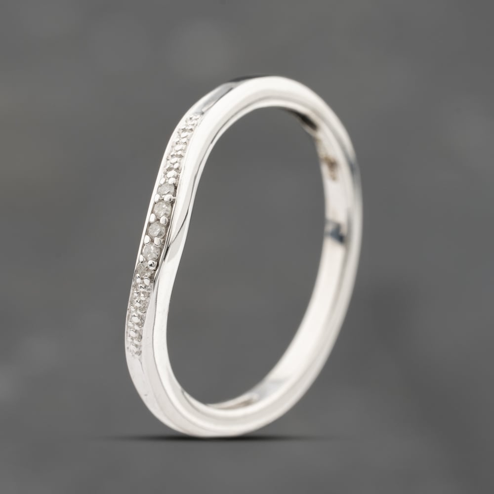 Second Hand 9ct White Gold 0.02ct Diamond Wave Shaped Ring 43121327