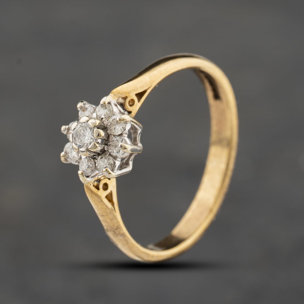 Second Hand 18ct Yellow Gold 0.20ct Brilliant Cut Diamond Flower Cluster Ring 43121330