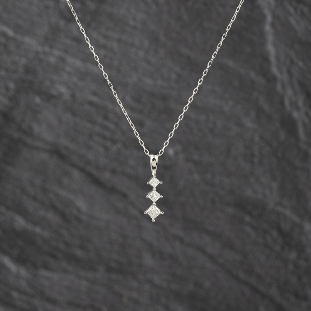 Second Hand 9ct White Gold 0.25ct Princess Cut Diamond Three Stone Dropper Pendant & 16-18 Inch Trace Chain 43141333