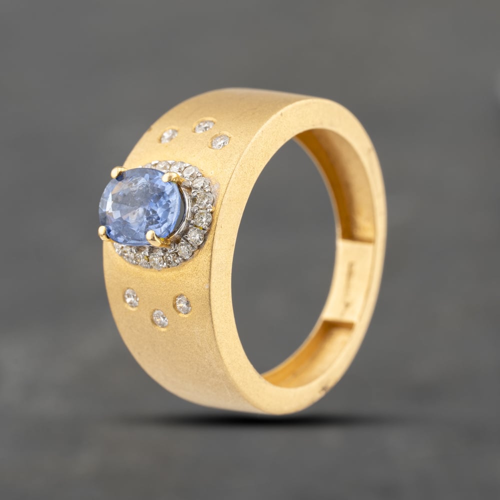 Second Hand 9ct Yellow Gold Sapphire & 0.24ct Diamond Oval Cluster Ring 43361139
